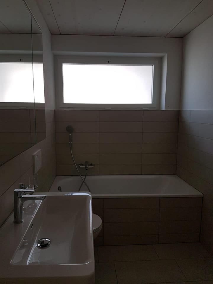 Sustitución de Bañera Antigua por Bañera Nueva en Barcelona (Avinguda del Paral·lel)
